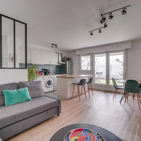 Apartamento Pleasant Flat In Bordeaux With Terrace And Parking Exterior foto