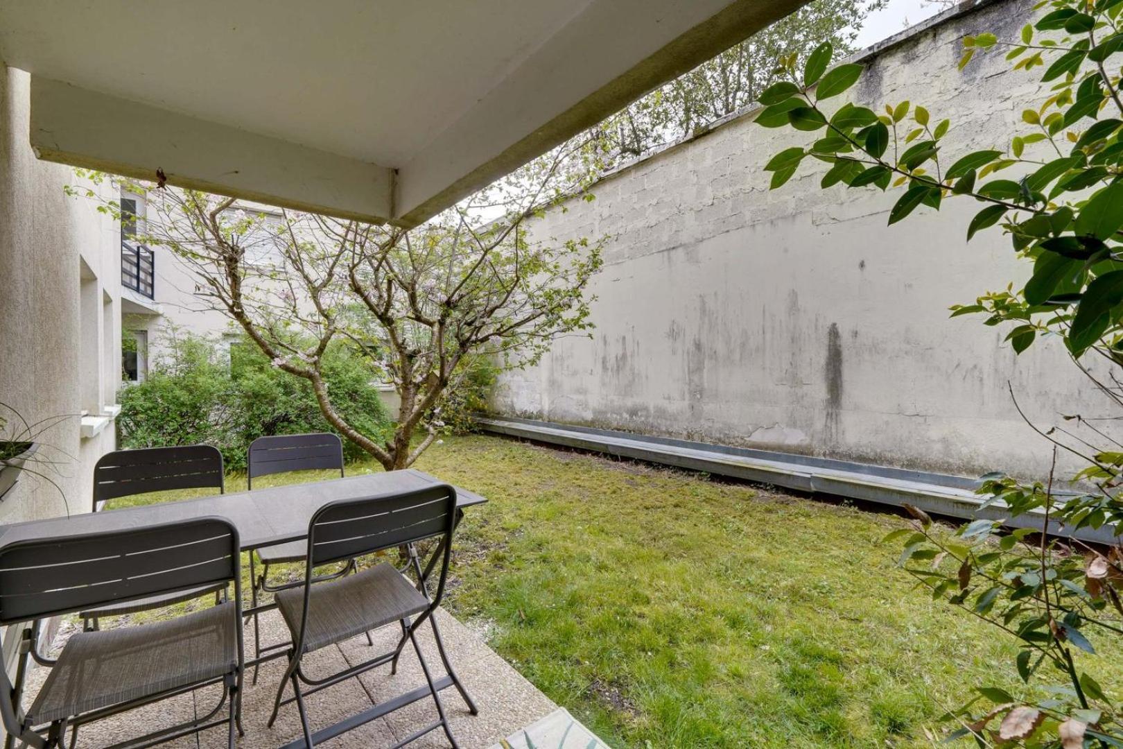 Apartamento Pleasant Flat In Bordeaux With Terrace And Parking Exterior foto